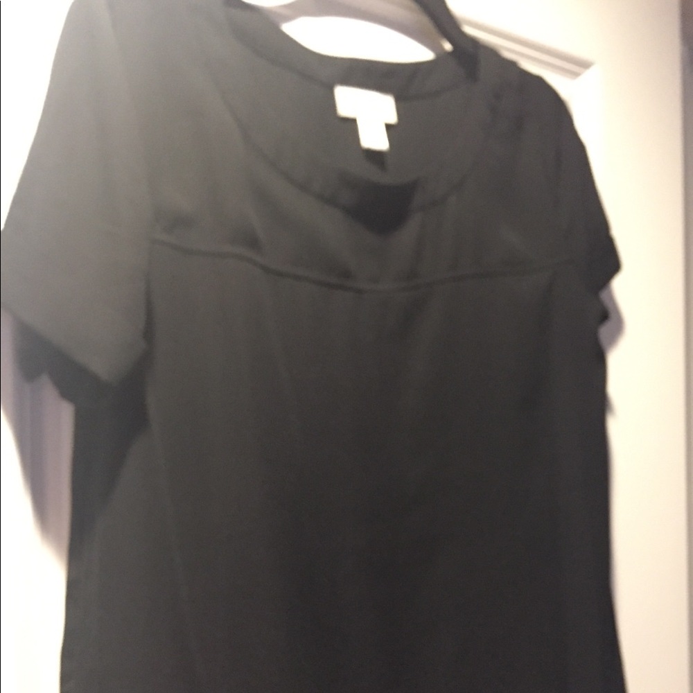 Short sleeved shift blouse
